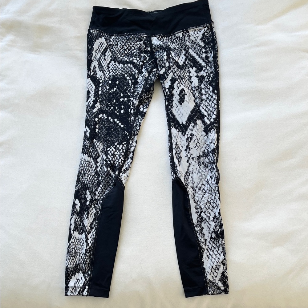 Nike Black and White Snake Print Leggings